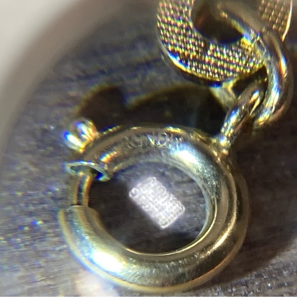 Vintage Monet Gold Four-Leaf Clover Pendant Charm - Picture 9 of 9